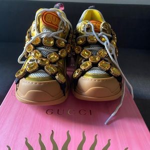 Brand new GUCCI SNEAKERS